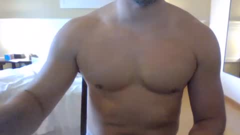 Snapshot of erectuspintus chatting on 11.18.25 erectuspintus online show from 11.18.25