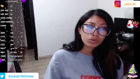 Snapshot of eren_mikasa chatting on 12.12.24 sofia online show from 12.12.24