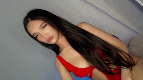 Snapshot of eres_guapa chatting on 02.20.25 Elisa online show from 02.20.25