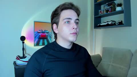 Snapshot of eric_ether chatting on 09.09.25 Eric online show from 09.09.25