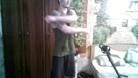 Snapshot of eric_the_vikking chatting on 09.15.25 Eric online show from 09.15.25