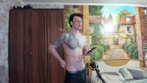 Snapshot of eric_the_vikking chatting on 10.20.25 Eric online show from 10.20.25