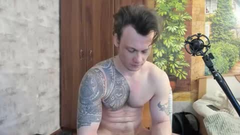 Snapshot of eric_the_vikking chatting on 11.16.25 Eric online show from 11.16.25