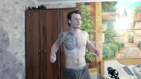 Snapshot of eric_the_vikking chatting on 11.18.25 Eric online show from 11.18.25