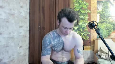 Snapshot of eric_the_vikking chatting on 11.27.25 Eric online show from 11.27.25