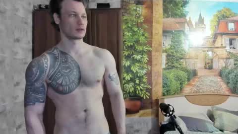 Snapshot of eric_the_vikking chatting on 11.30.25 Eric online show from 11.30.25