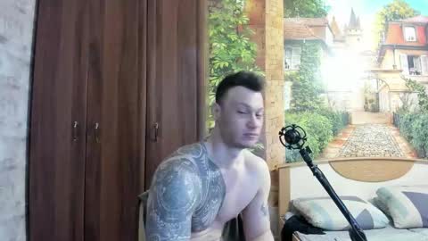 Snapshot of eric_the_vikking chatting on 12.22.25 Eric online show from 12.22.25