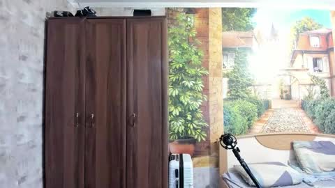 Snapshot of eric_the_vikking chatting on 12.22.25 Eric online show from 12.22.25