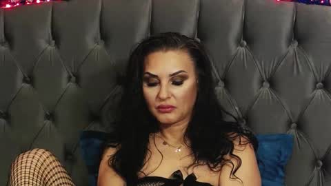 Erica online show from 12.27.24