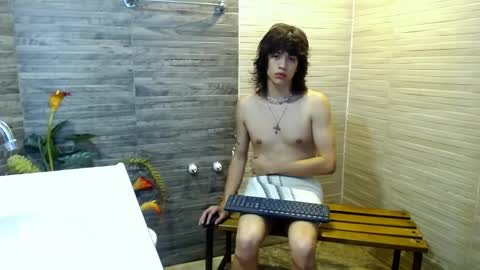 erick_ferrer online show from 04.24.26