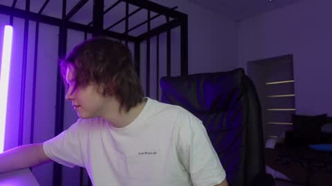 Snapshot of erick_grant chatting on 12.22.24 ERICK GRANT online show from 12.22.24