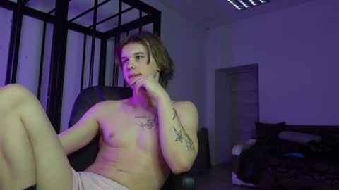 Snapshot of erick_grant chatting on 12.27.24 ERICK GRANT online show from 12.27.24