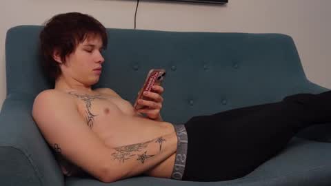 Snapshot of erick_grant chatting on 01.21.25 ERICK GRANT online show from 01.21.25