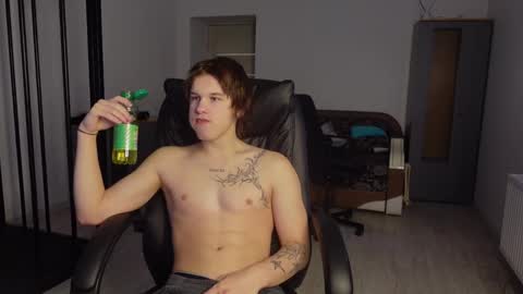 Snapshot of erick_grant chatting on 02.13.25 ERICK GRANT online show from 02.13.25