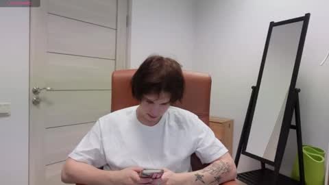 Snapshot of erick_grant chatting on 02.25.25 ERICK GRANT online show from 02.25.25