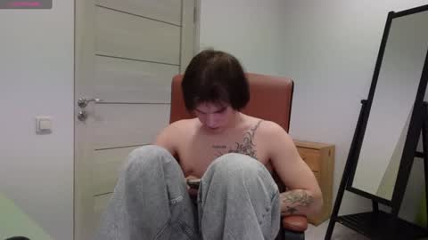 Snapshot of erick_grant chatting on 02.26.25 ERICK GRANT online show from 02.26.25