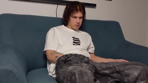 Snapshot of erick_grant chatting on 02.27.25 ERICK GRANT online show from 02.27.25