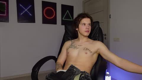 Snapshot of erick_grant chatting on 03.02.25 ERICK GRANT online show from 03.02.25