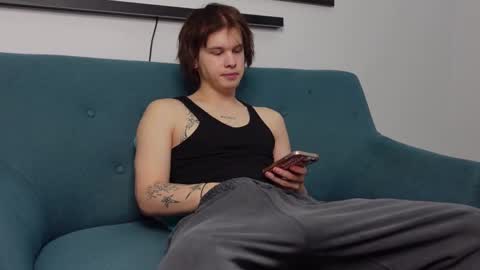 Snapshot of erick_grant chatting on 03.05.25 ERICK GRANT online show from 03.05.25