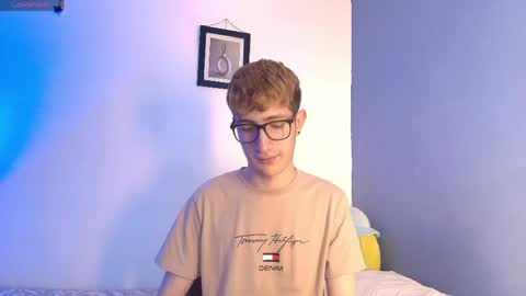 Snapshot of erik_golden_ chatting on 05.16.26 I am Erik online show from 05.16.26