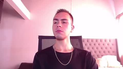 Snapshot of erik_rodriguez chatting on 01.13.26 Erik rodriguez online show from 01.13.26