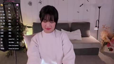 erika_kim online show from 10.24.25
