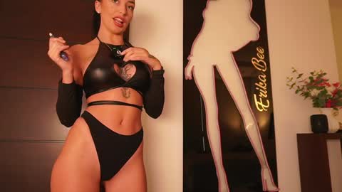 Venus Skye online show from 11.01.25