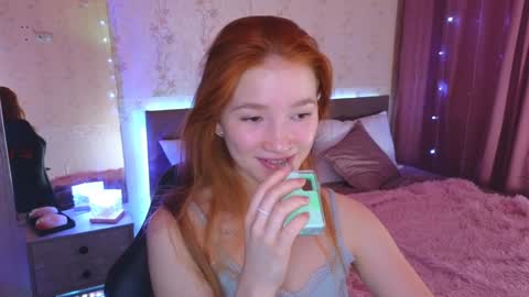 Snapshot of erikabrian chatting on 12.22.24 erikabrian online show from 12.22.24