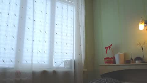 Snapshot of erikabrian chatting on 01.11.25 erikabrian online show from 01.11.25