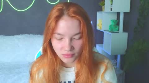 Snapshot of erikabrian chatting on 09.10.25 erikabrian online show from 09.10.25