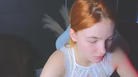 Snapshot of erikabrian chatting on 10.05.25 erikabrian online show from 10.05.25