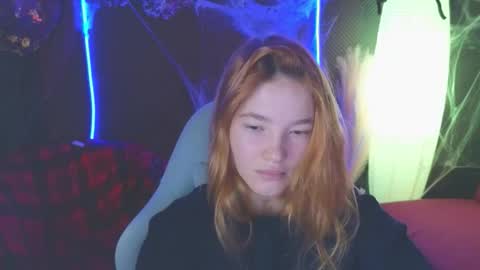 Snapshot of erikabrian chatting on 11.02.25 erikabrian online show from 11.02.25