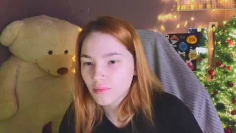 Snapshot of erikabrian chatting on 12.21.25 erikabrian online show from 12.21.25