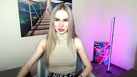 Erika online show from 04.23.26