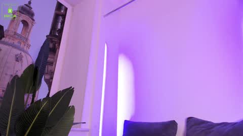 Erika online show from 11.18.25