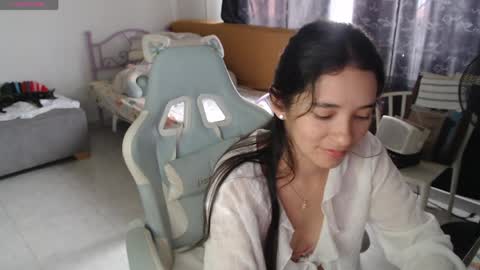 erina_1 online show from 03.31.26