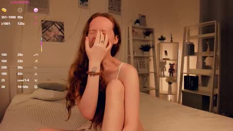 Snapshot of erline_may chatting on 01.11.26 Sofia online show from 01.11.26