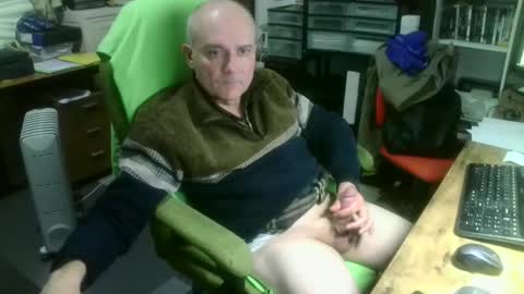 Snapshot of ernello chatting on 10.07.25 ernello online show from 10.07.25