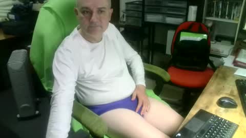 Snapshot of ernello chatting on 11.01.25 ernello online show from 11.01.25