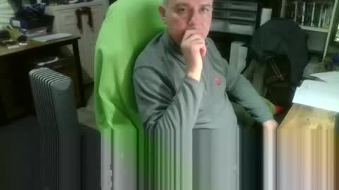 Snapshot of ernello chatting on 11.07.25 ernello online show from 11.07.25