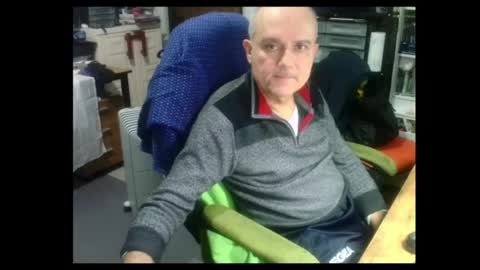 Snapshot of ernello chatting on 06.27.26 ernello online show from 06.27.26