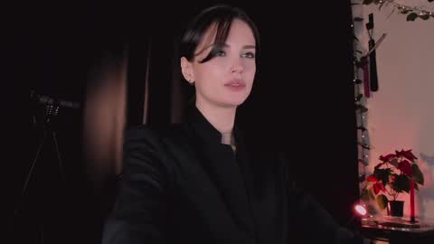 Snapshot of erohaze chatting on 12.26.24 erohaze online show from 12.26.24