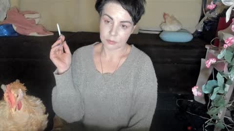Snapshot of erotic_dessire chatting on 01.06.25 Eve online show from 01.06.25