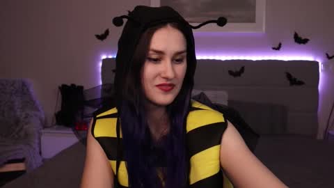 erotic_synth_goddess online show from 10.25.25