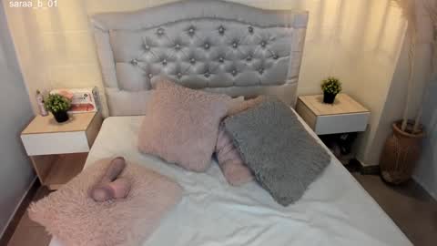 Snapshot of escarleth__ chatting on 02.08.25 Escarlet online show from 02.08.25