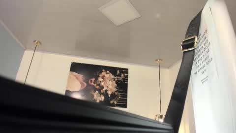 Snapshot of escarleth__ chatting on 03.08.25 Escarlet online show from 03.08.25