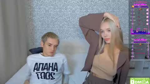 Snapshot of eshcka chatting on 11.19.25 Megan and Brad online show from 11.19.25