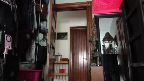 Snapshot of esimaralda chatting on 05.22.26 esimaralda online show from 05.22.26