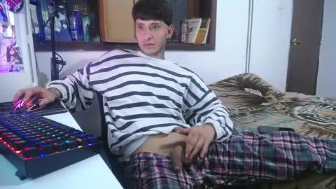 Snapshot of esjrobles chatting on 12.14.24 Esteban online show from 12.14.24