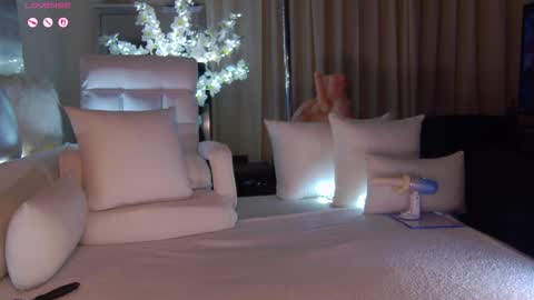 Snapshot of eskeira_ chatting on 02.05.26 Esther online show from 02.05.26